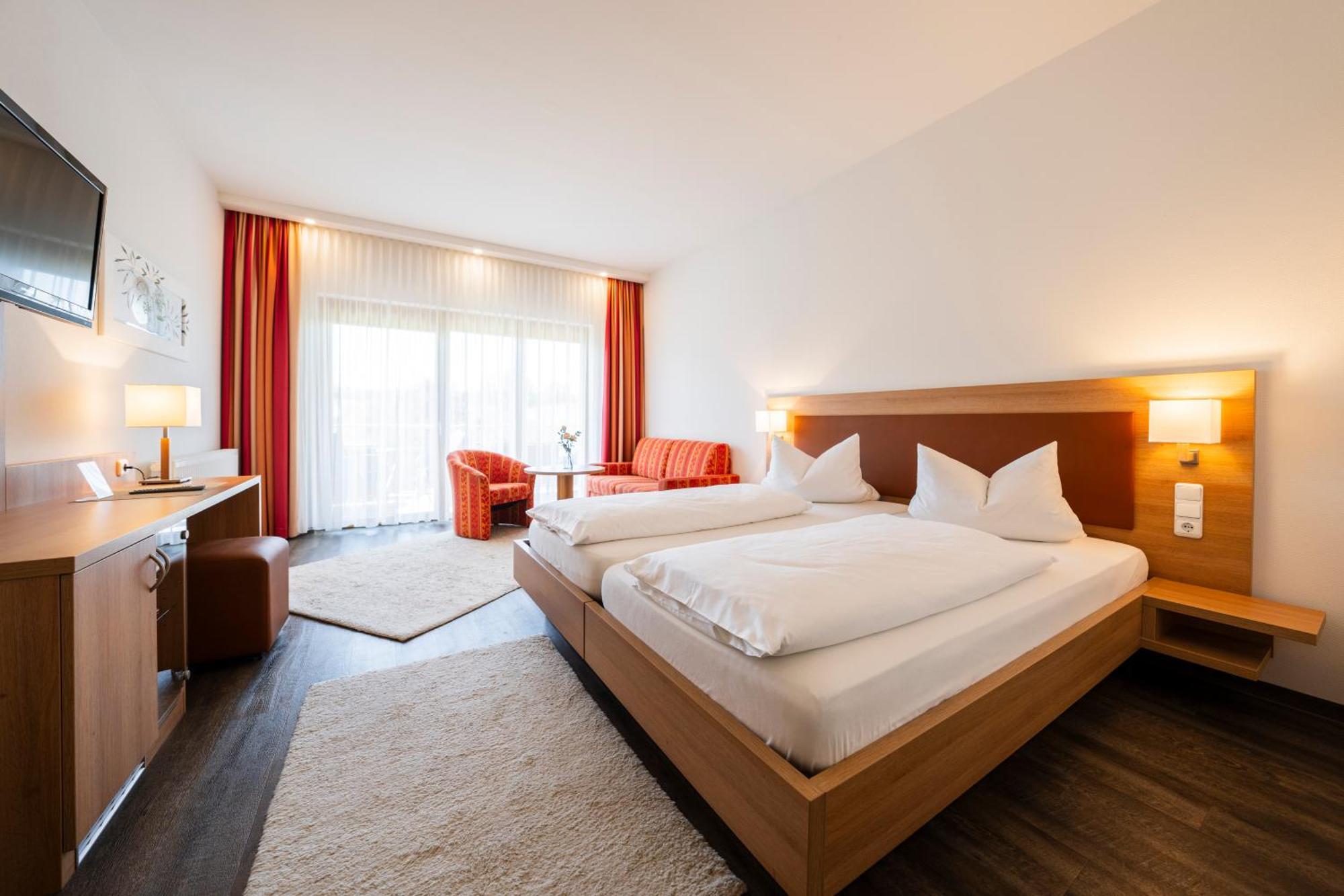 Hotel-Gasthof Rose Oberkirch  Exterior photo